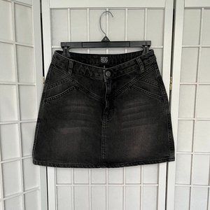 URBAN OUTFITTERS Black Jean Mini Skirt (S)